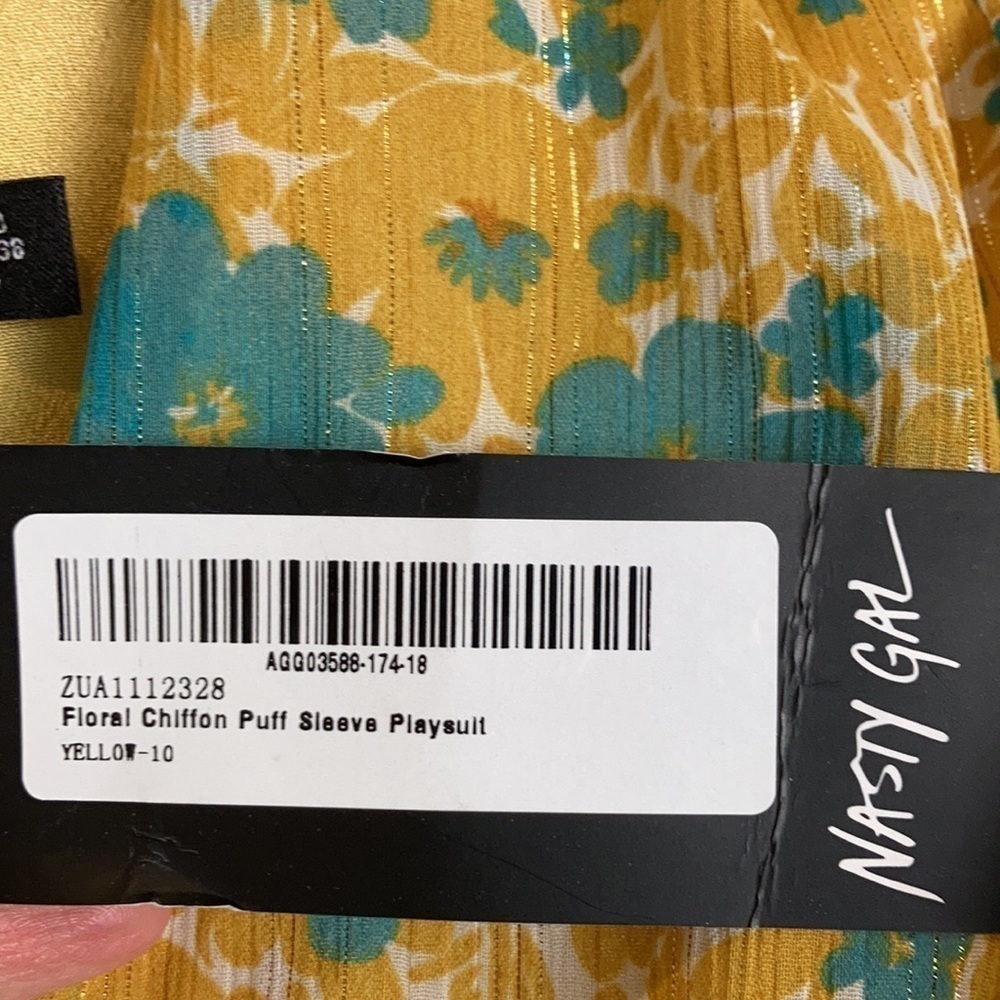 Nasty Gal NWT Romper Floral Chiffon V Neck Puff Sleeve Playsuit Sz 6 Vacation - Picture 9 of 16